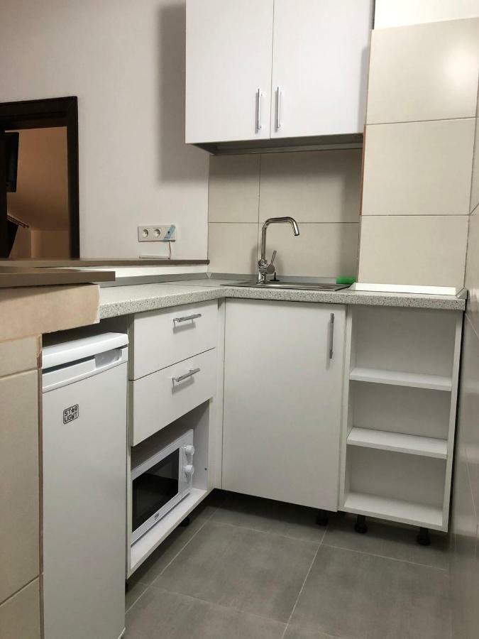 Fast Airport Accomodation Otopeni Ngoại thất bức ảnh
